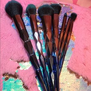 Makeup brushes